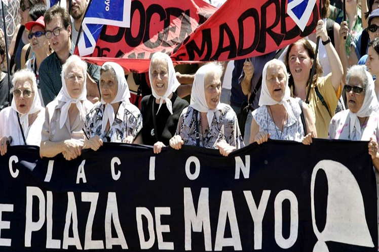 Madres de Plaza de Mayo